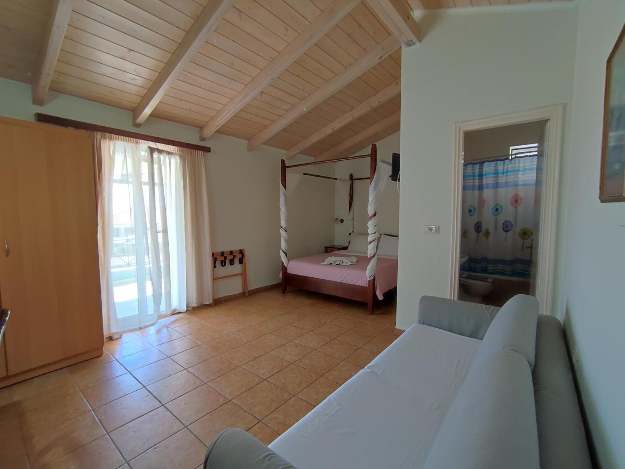 Vassiliki Bay Hotel Exterior photo